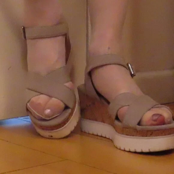 Bata Grey n White Platform Clogs, size 8 - Picture 4 of 7